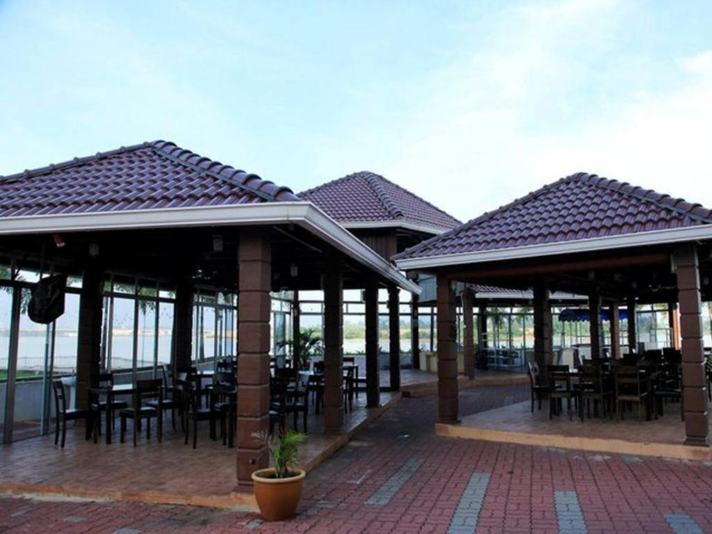 Felda Residence Kuala Terengganu Exterior photo